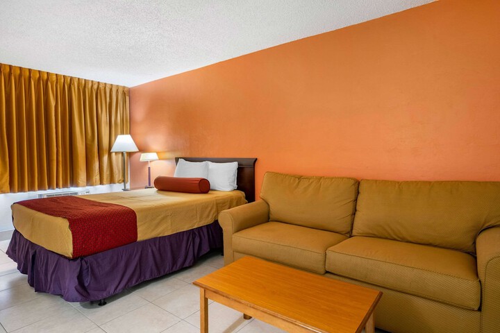 Econo Lodge Fort Myers North