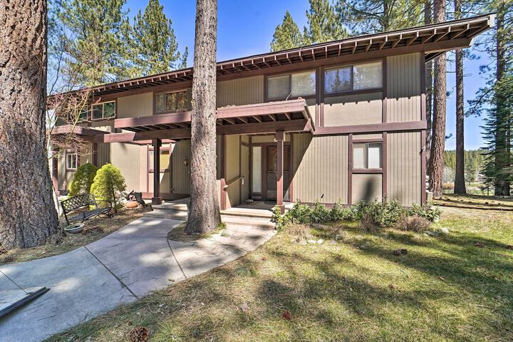 Quiet Home w / Graeagle Meadows Golf Course View!