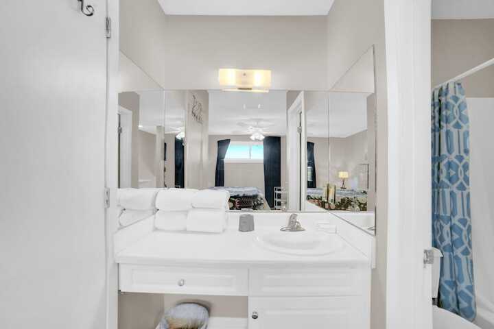 Room 34 of 46