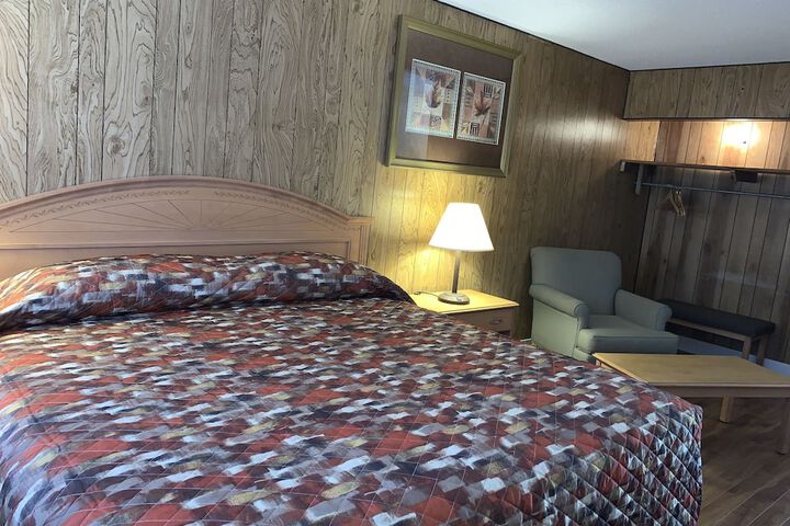 Room 51 of 63