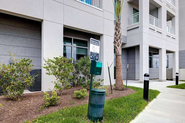 Hotel Exterior 70 of 70