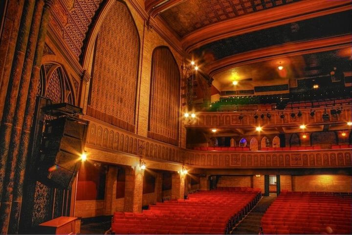 The Grand Hotel - Salem