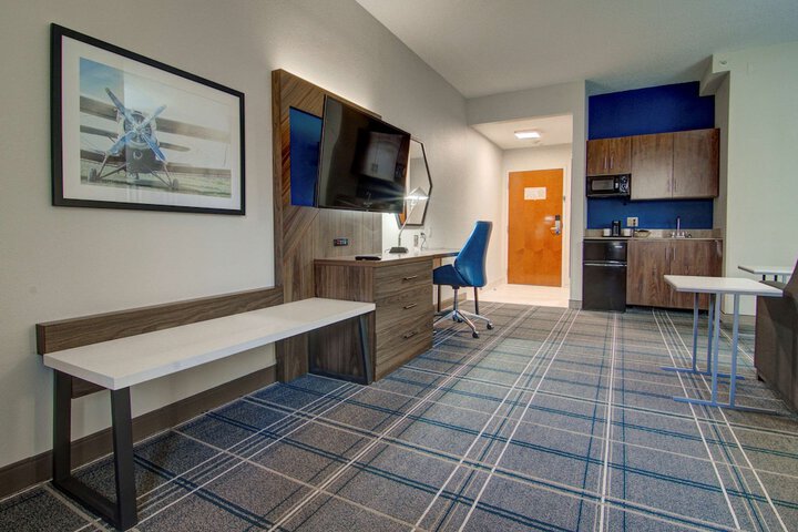 Room 34 of 59
