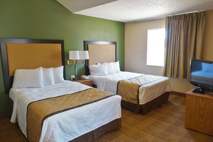 Room 8 of 31