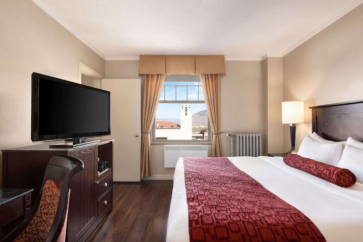 The Plaza Hotel Downtown Trademark Collection by Wyndham