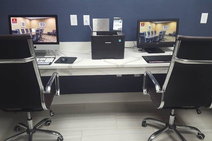 Business Center 127 of 131