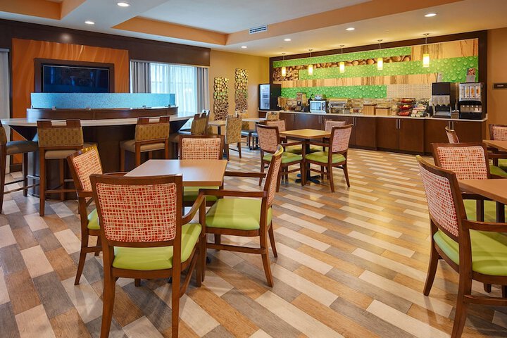 Best Western Plus Flatonia Inn