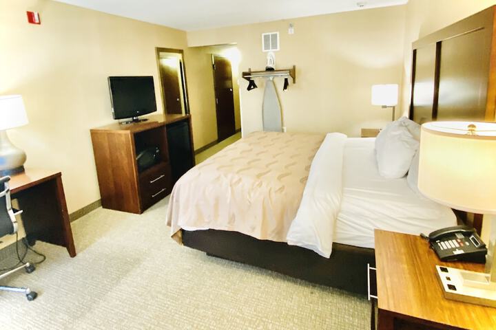 Room 5 of 30