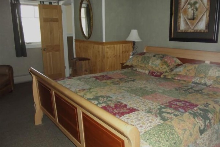 Room 6 of 27