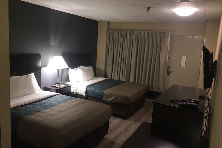 Room 10 of 18
