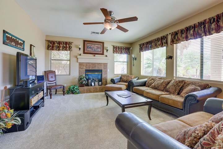 Spacious Maricopa Home Rental w / Pool & Hot Tub!