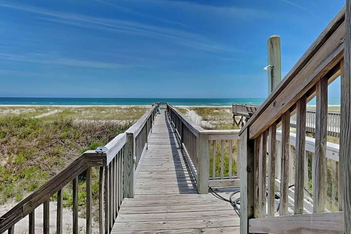 Paradise Palms by Topsail Realty