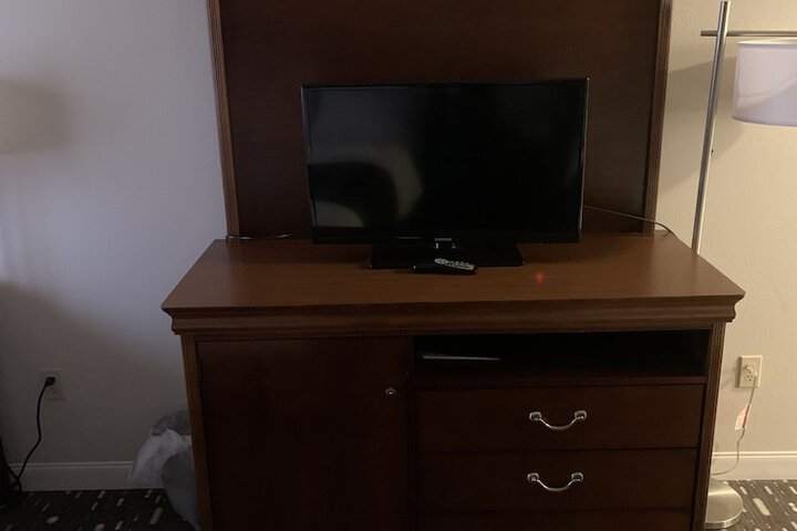 Room 18 of 38