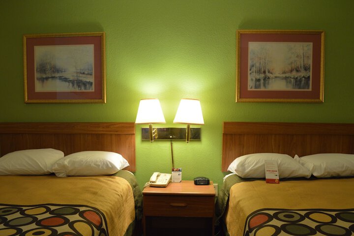 Room 23 of 53