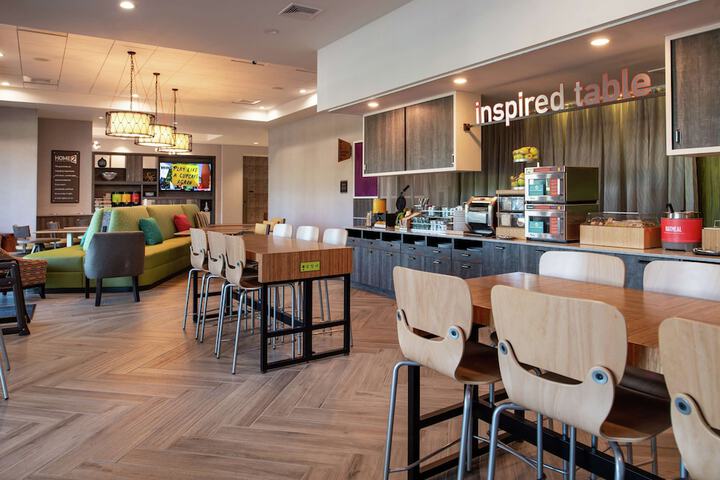 Breakfast/Coffee Service 76 of 89