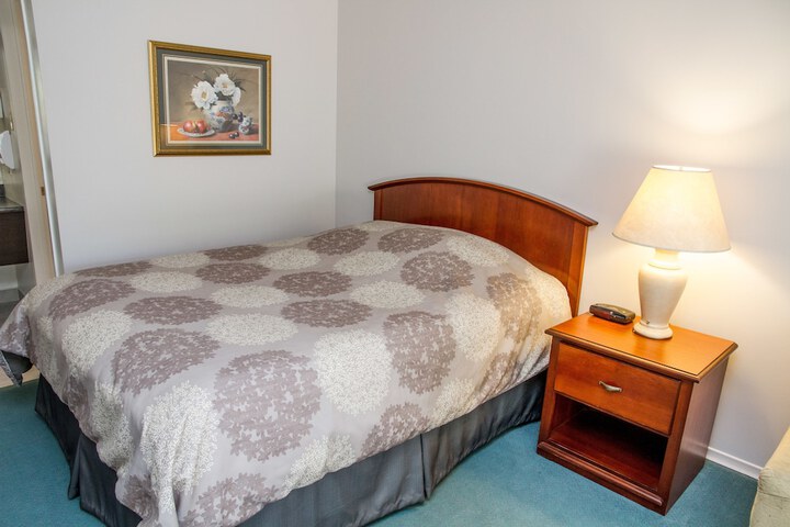 Room 18 of 32
