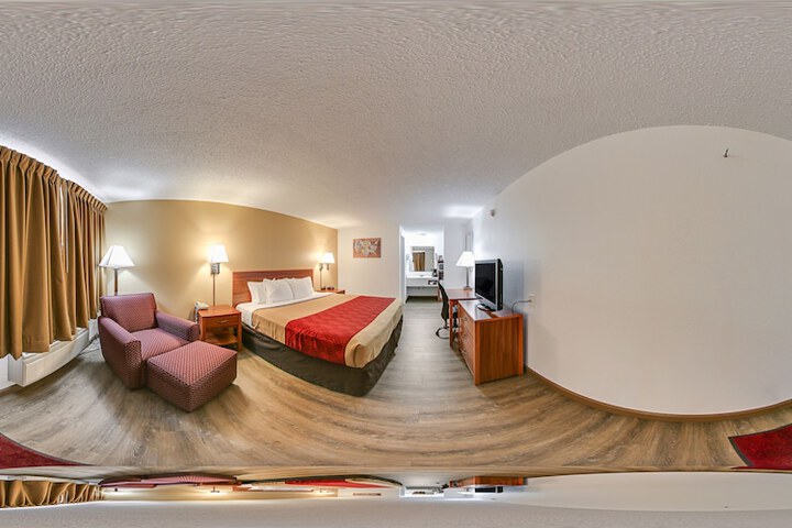 Room 35 of 46