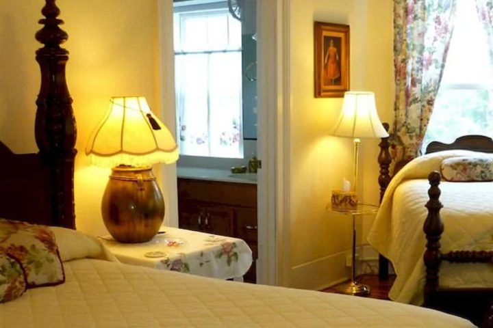 Americus Garden Inn