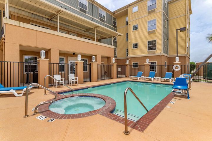 Pool 5 of 47