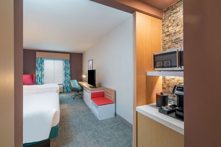 Room 21 of 42