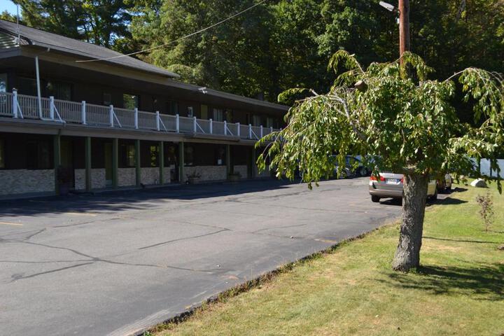Mount Holyoke Inn