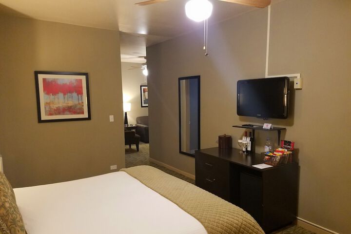 Room 17 of 31