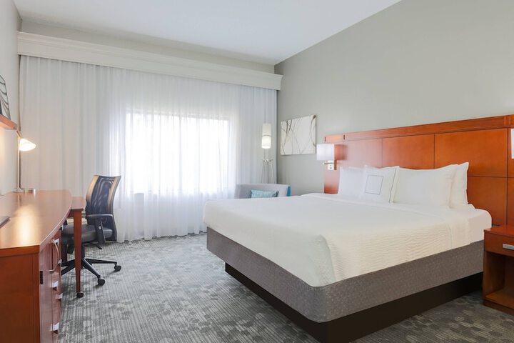 Courtyard by Marriott Monroe Airport