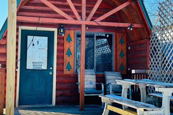 Country Cabins Hotel
