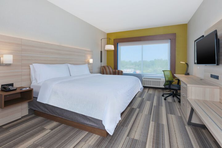 Room 21 of 34