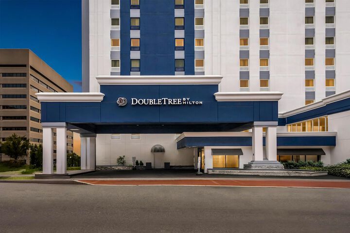 DoubleTree by Hilton Downtown Wilmington - Legal District