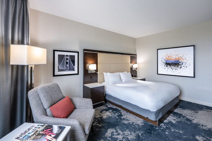 Room 100 of 196