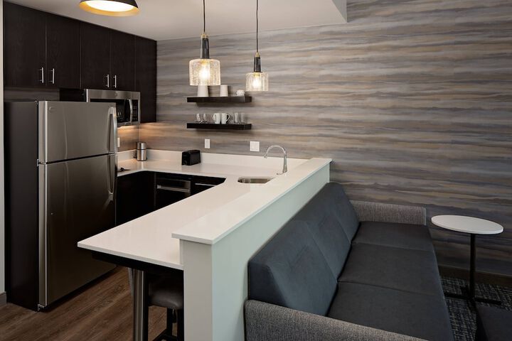 Residence Inn by Marriott Detroit Farmington Hills