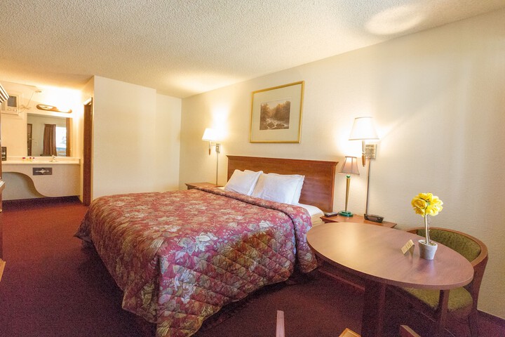 Room 13 of 52