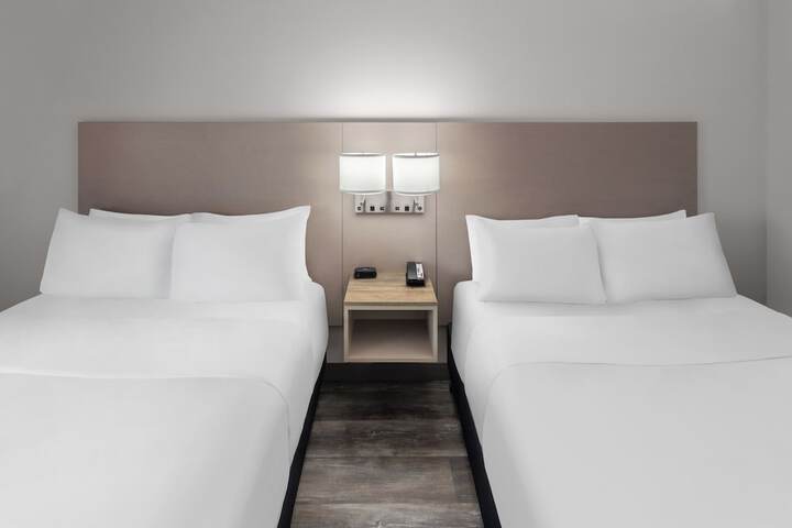 Links Bos Landen Hotel & Spa of Pella Trademark by Wyndham