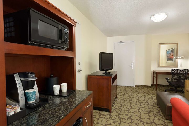 Room 33 of 50