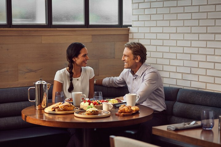 Breakfast/Coffee Service 111 of 128