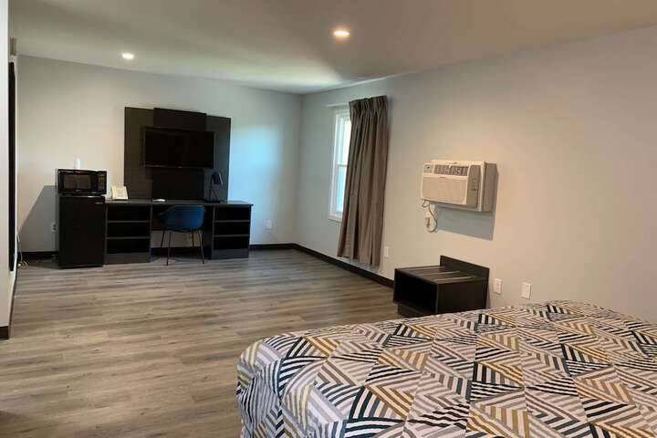 Room 16 of 16