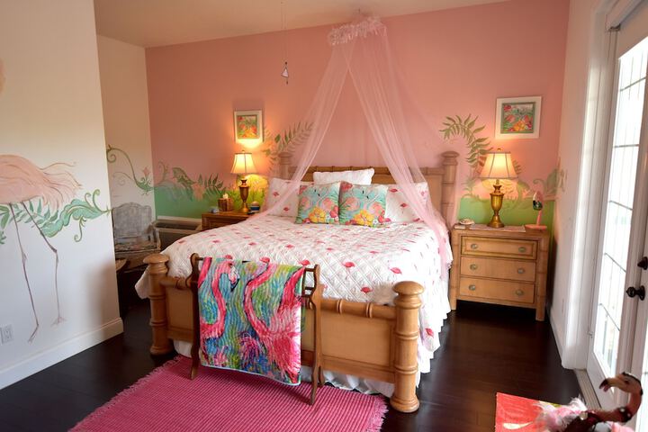 Room 52 of 75