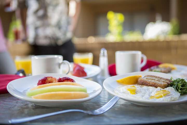 Breakfast/Coffee Service 18 of 20
