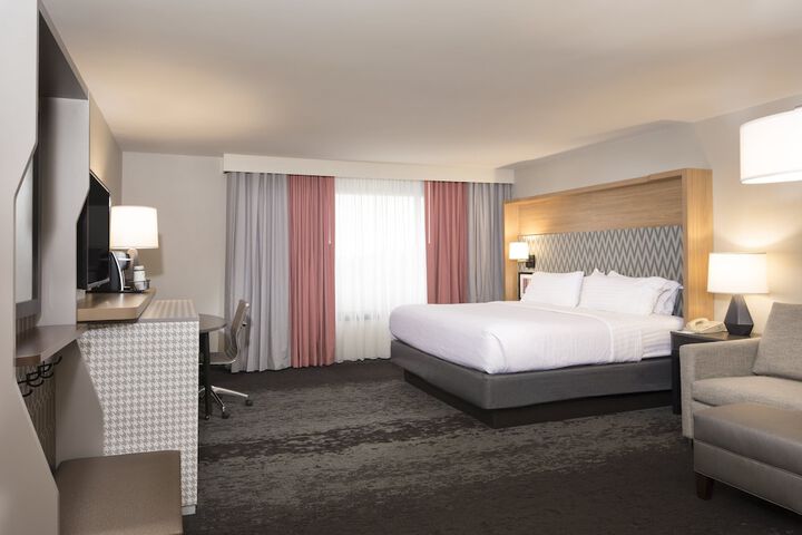 Room 27 of 55