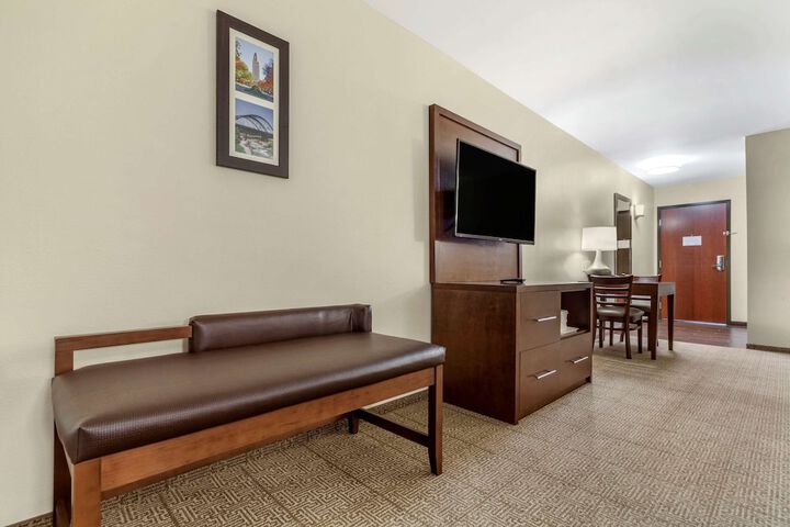 Comfort Suites Grand Island South