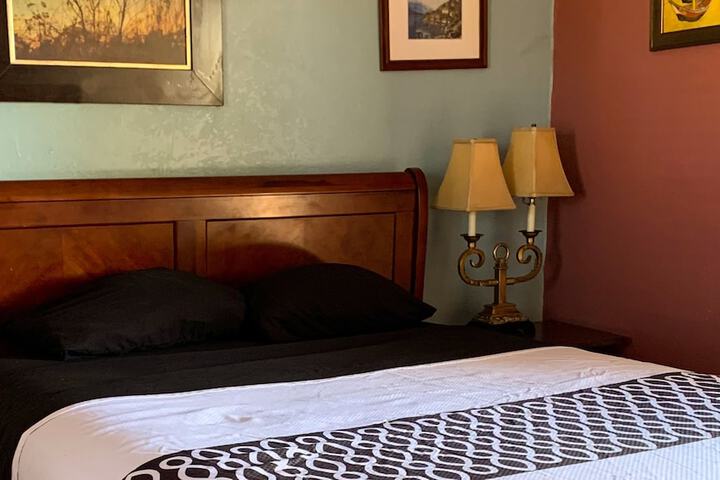 Room 30 of 53