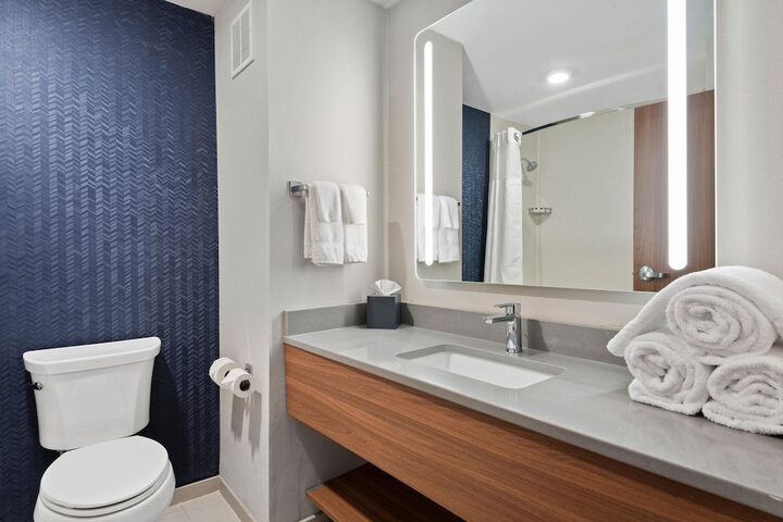Room 17 of 29