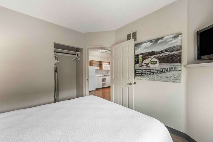 Room 21 of 43