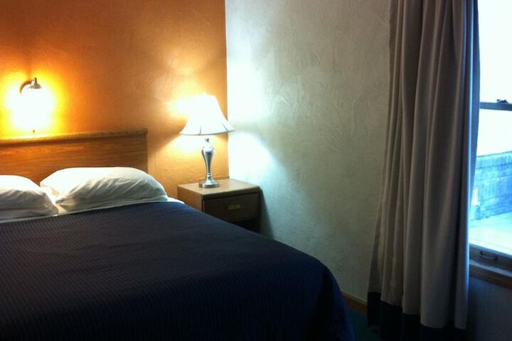 Room 26 of 28