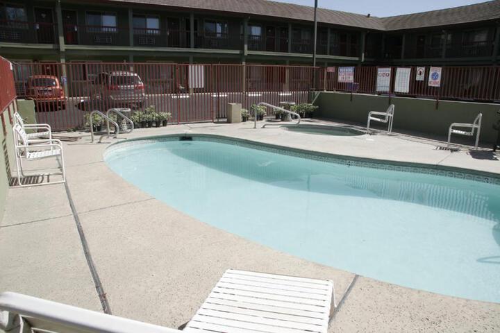 Pool 3 of 26
