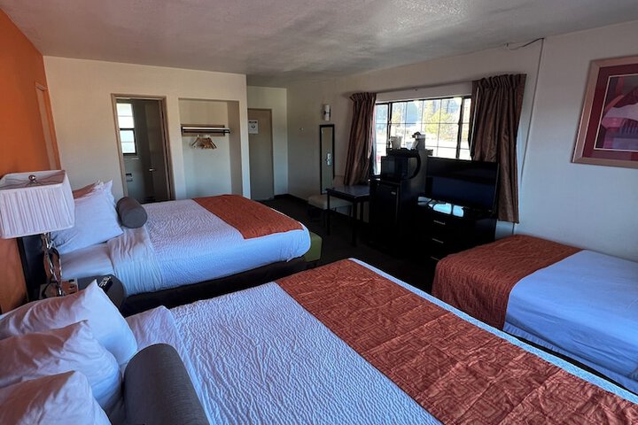 Room 10 of 58
