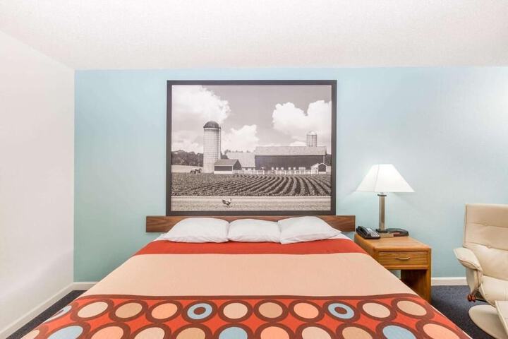 Room 19 of 32