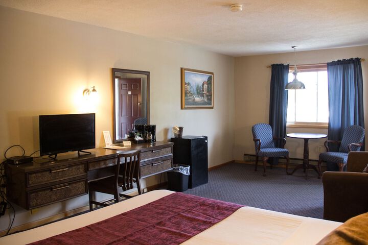 Room 14 of 33