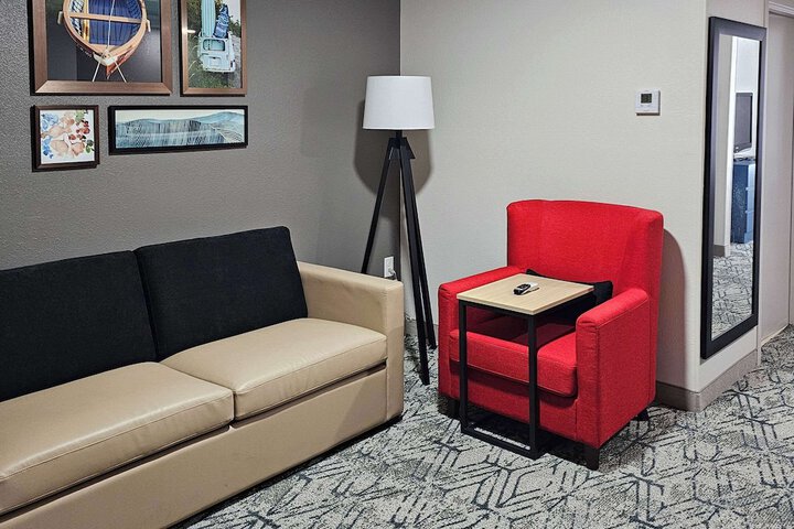 Country Inn & Suites by Radisson Savannah I-95 North, GA